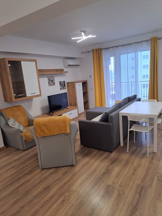 Dau in chirie apartament studio