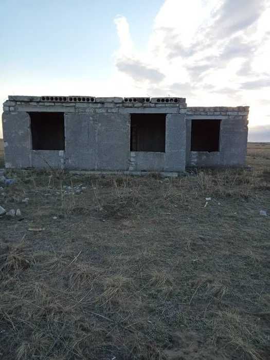 Дом, участок 10 соток.