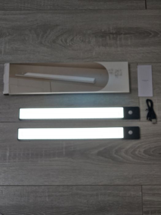 Lumină LED sub dulap 37 cm – Senzor mișcare, USB, fără fir – 2 buc