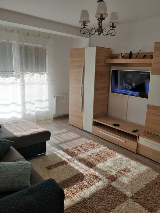 Vand apartament 2 camere decomandat