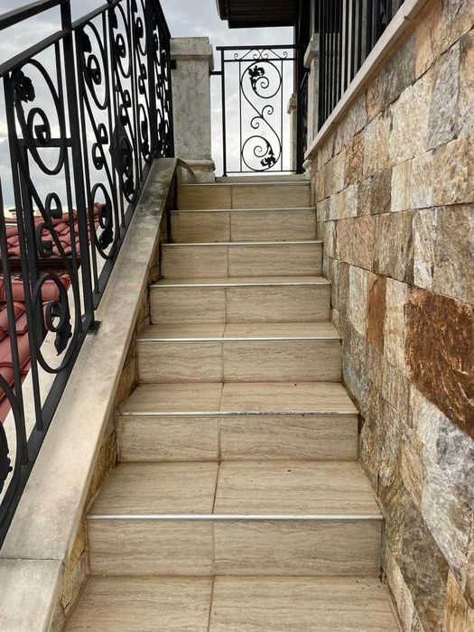 Продава се Четиристаен апартамент в с. Равда, Област Бургас - 228 кв.м за 1448 €/кв.м - Снимка #2