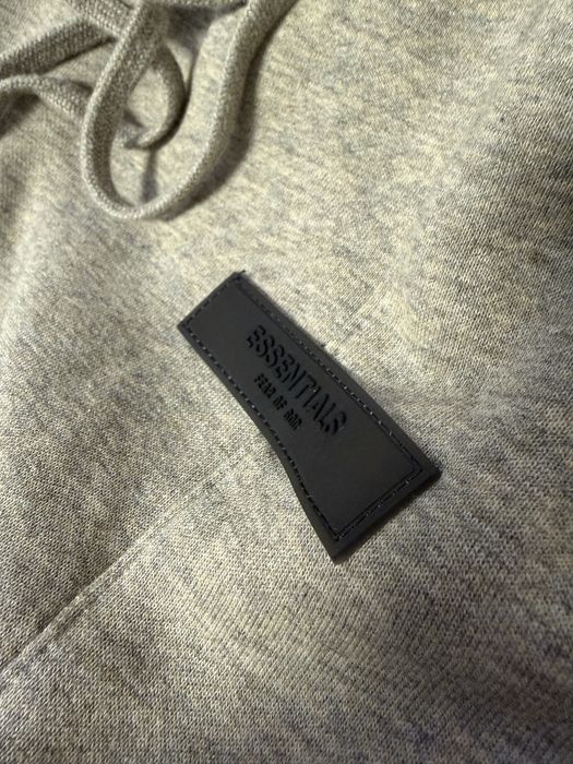 Pantaloni Essentials