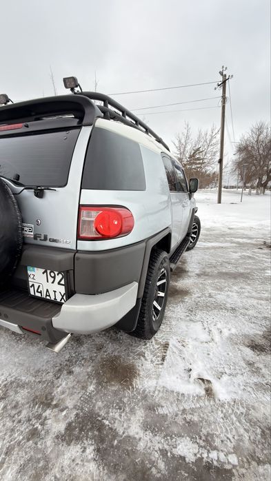 Toyota FJ CRUISER 2008 год