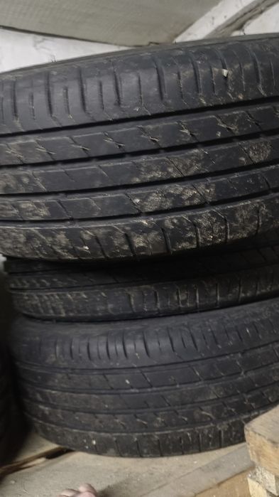 Продам диски с летней резиной.