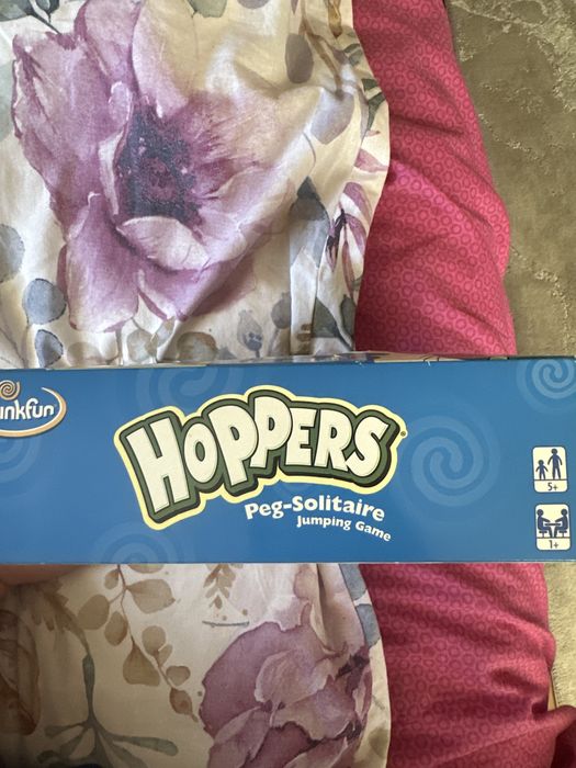 Joc HOPPERS de logică