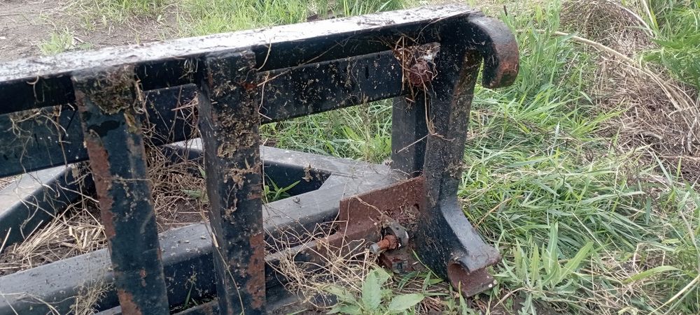 Продам отвал двухсторонний