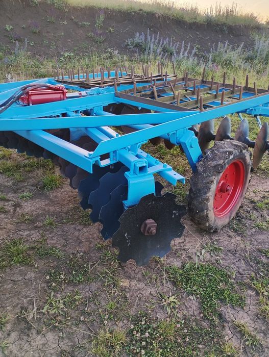 Vând disc, plug si utb 650