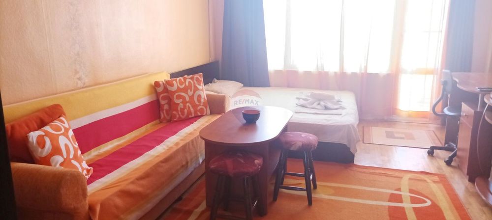 Дава се под наем Двустаен апартамент в Варна, Възраждане 1 - 54 кв.м за 309.06 € - Снимка #2