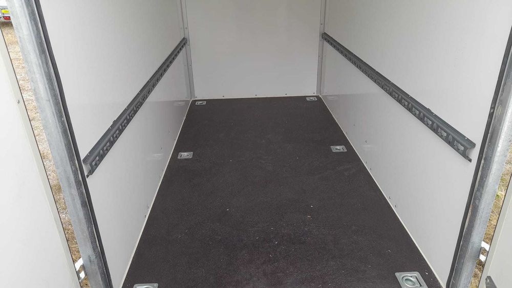 Remorca Carosata 1300kg