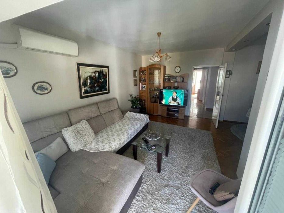 Продава се Тристаен апартамент в Пловдив, Център - 100 кв.м за 867 €/кв.м - Снимка #3