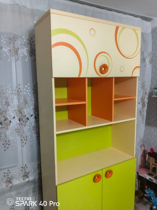 Шкаф в отличном состоянии