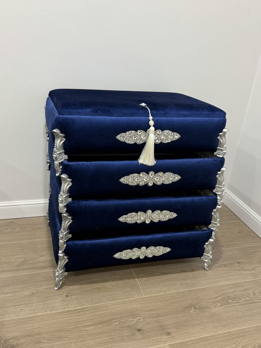 Набор сундуков и корзин сандык