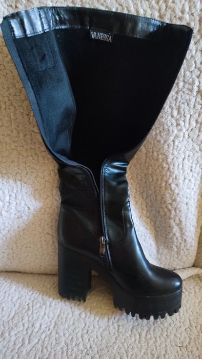 Кожаные сапоги осень/весна