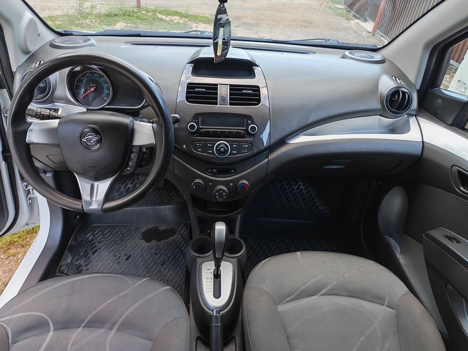 Продаю. Автомобиль Ravon.r2