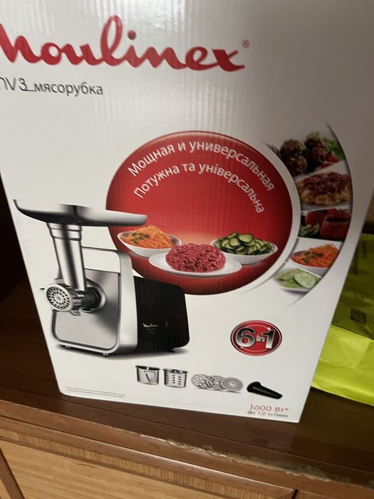 Продам мясорубку новую