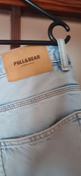 Vând blugi baieti marimea 34 pull&bear