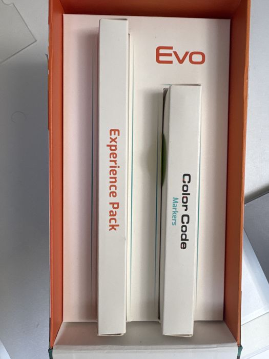 Ozobot Evo Starter Kit – robot educațional programabil – foarte puțin folosit