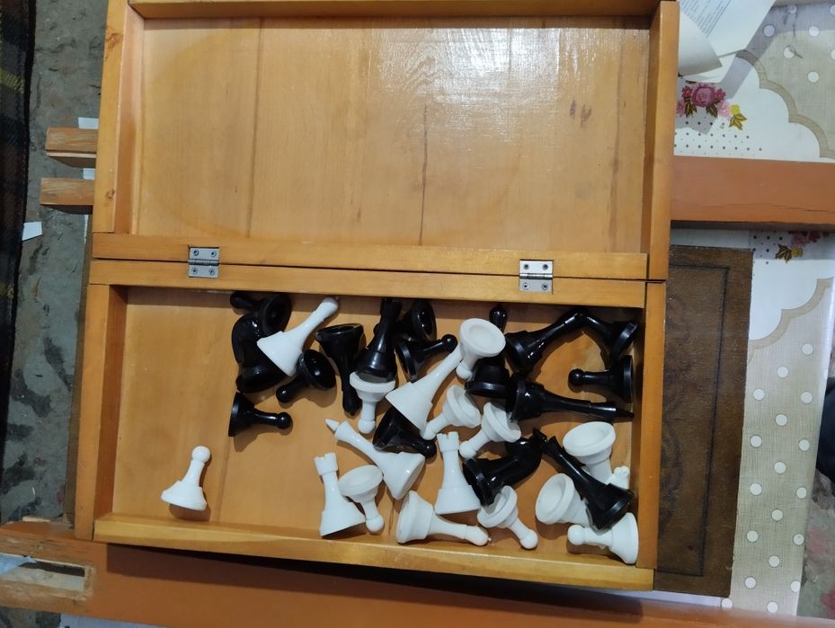 Шахматные  фигурки продам