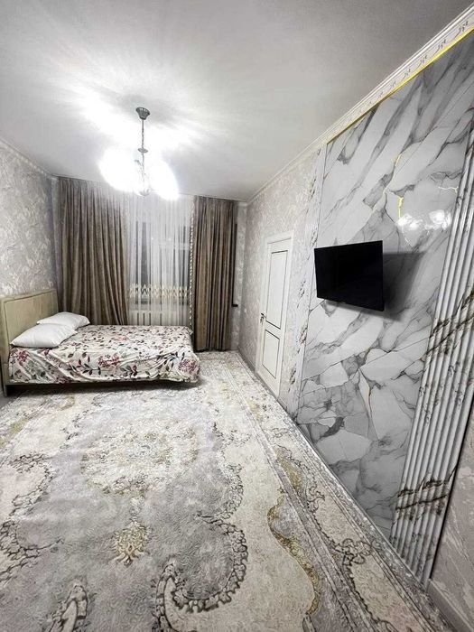 СРОЧНО ПРОДАЮ СВОЯ  Метро Мирзо-Улугбек 11-дом, 1/1/4  49.800$