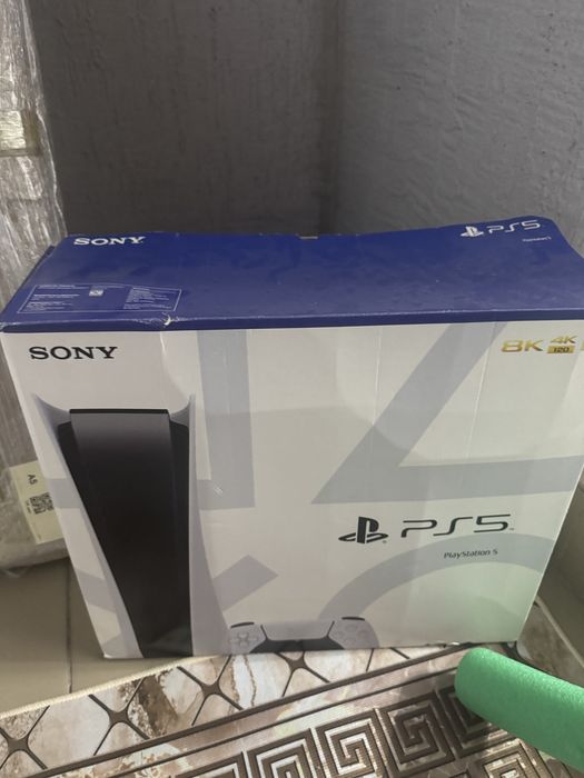 Playstation 5 с дисководом продам