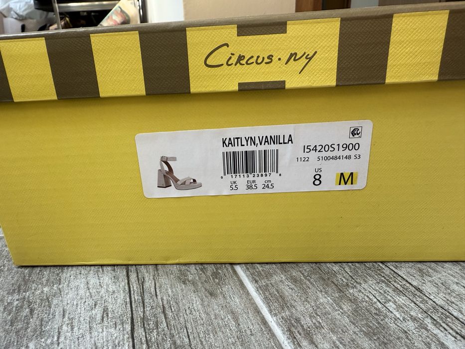 Дамски сандали Circus ny, Бежови, Лачени, 38.5