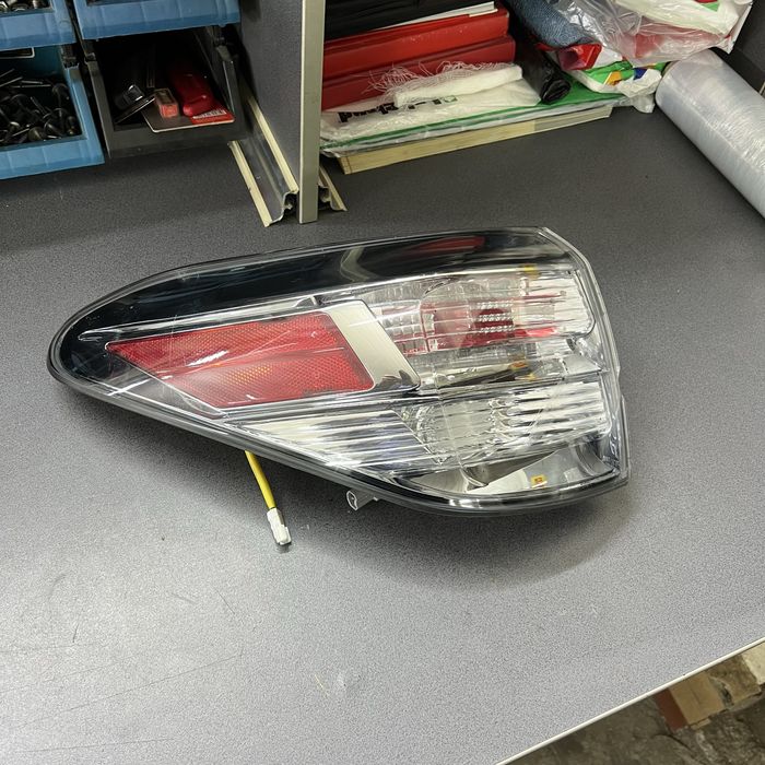 Задний фонарь lexus rx