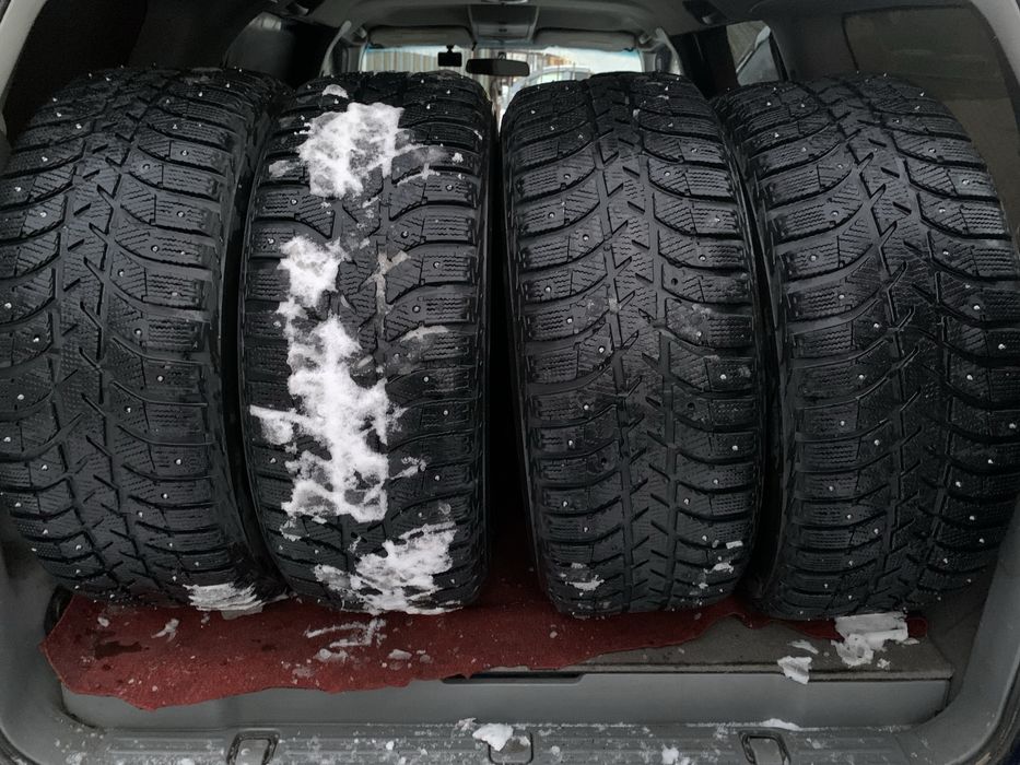 Зимние шины 236/60R16