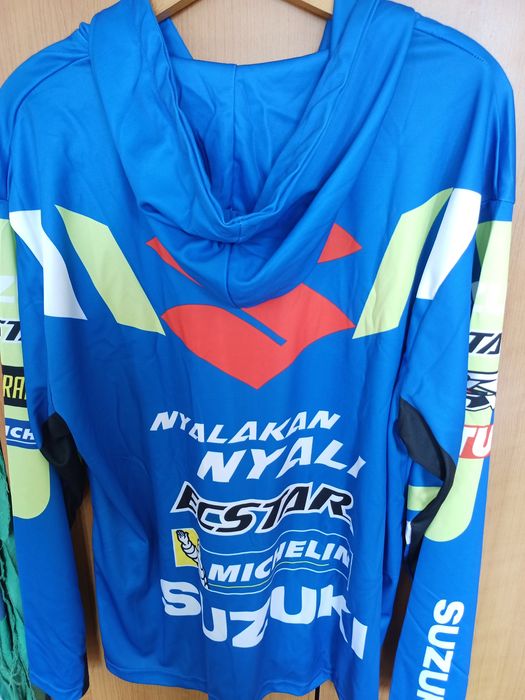Suzuki ECSTAR Moto GP суичъри няколко модела и ветровка с качулка!