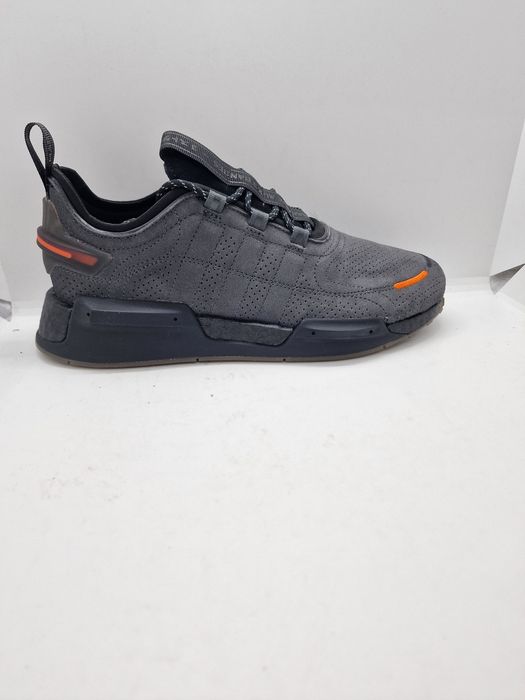 Adidas NMD V3 Leather GY4146 nr. 40