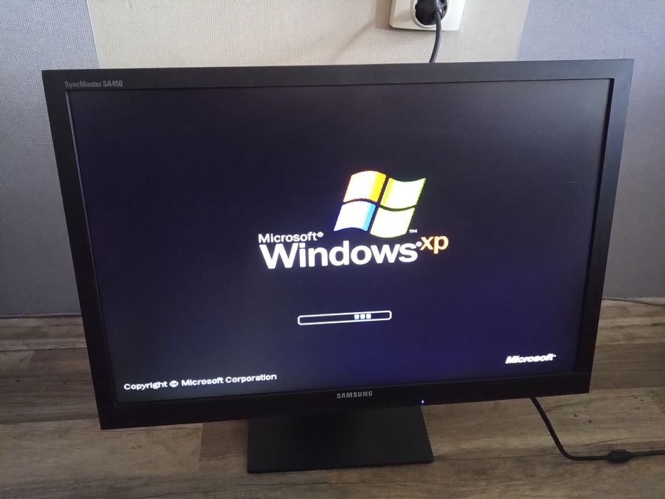 LED Монитор Samsung SyncMaster SA450 19 инча