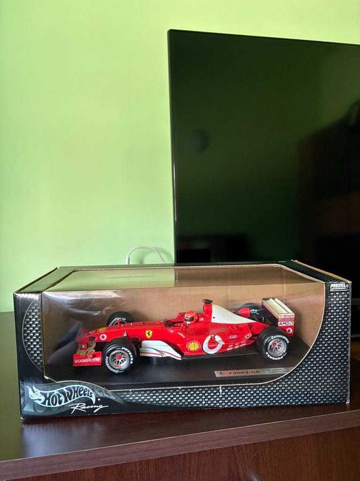 модели формула 1 Ferrari , Jordan Honda - HOT WHEELS -1.18 - 1.43