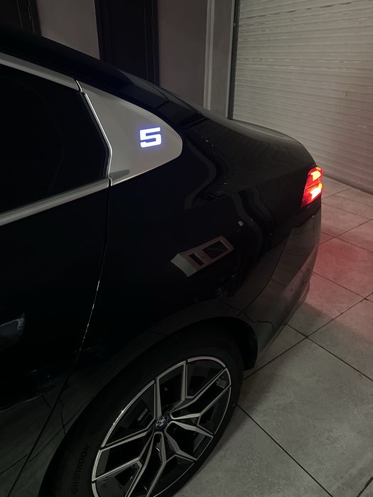 Bmw i5 35l срочно