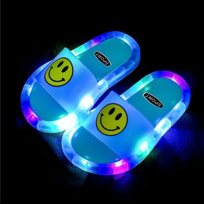 Шлёпанцы летние сандали детям детские обувь подарок день рожденье дети