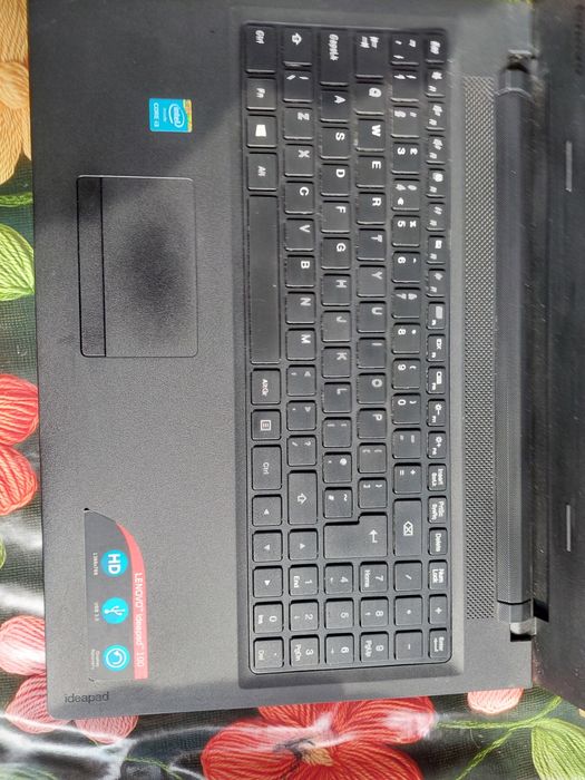 Laptop  Lenovo IdeaPad 100 i3