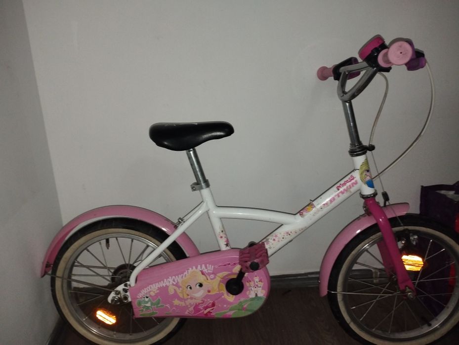 Bicicletă copii 4-7 ani