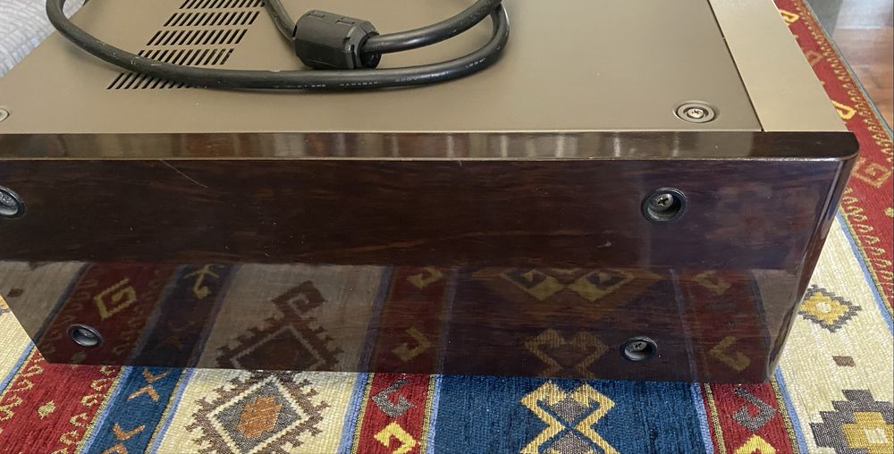 Кассетный магнитофон Sony ES