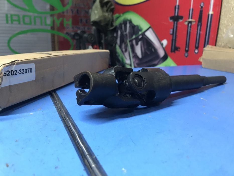 Карданный вал руля на Toyota