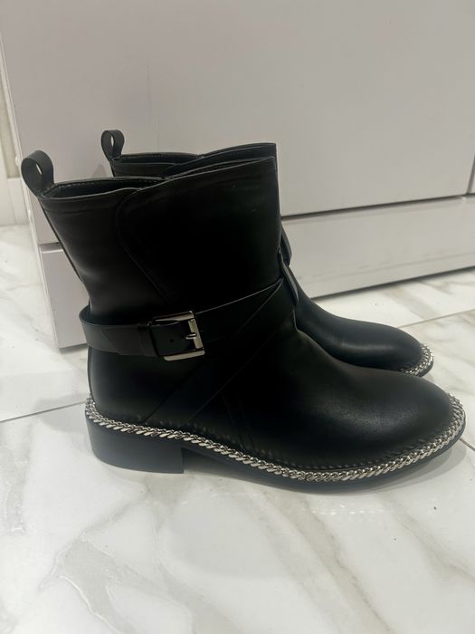 Продам/обменяю полусапожки givenchny новые