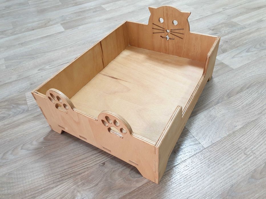 Pătuț din lemn pentru pisici
