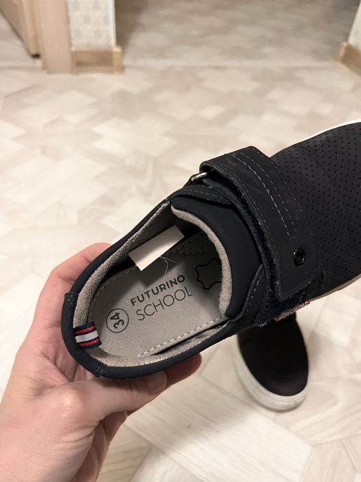 Продам туфли на мальчика