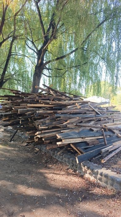 Продам доски на дрова примерно 5 кубов