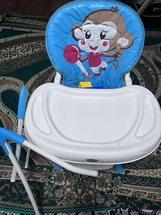 Стульчик для кормления сатылады.