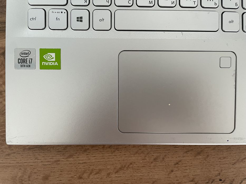 Продам ноутбук ASUS Vivobook