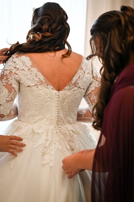 Vând rochie de mireasa stil prințesa mărimea 50 cu corset reglabil