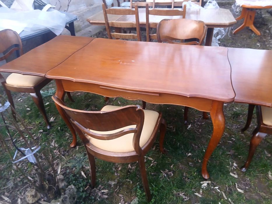 Барокова масивна дървена маса с четри стола