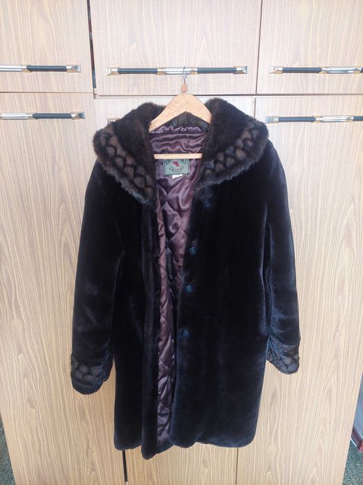 Дамско палто от изкуствен косъм