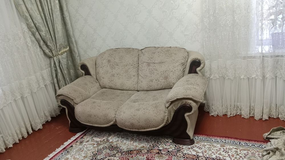 Диван тройка продам