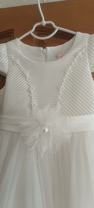 Продам платье на девочку