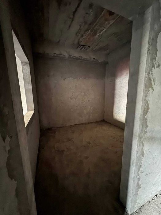 Zamona ro'parasida Dupleks kvartira Qizg'aldoq mahallasida 52 kv 52 kv