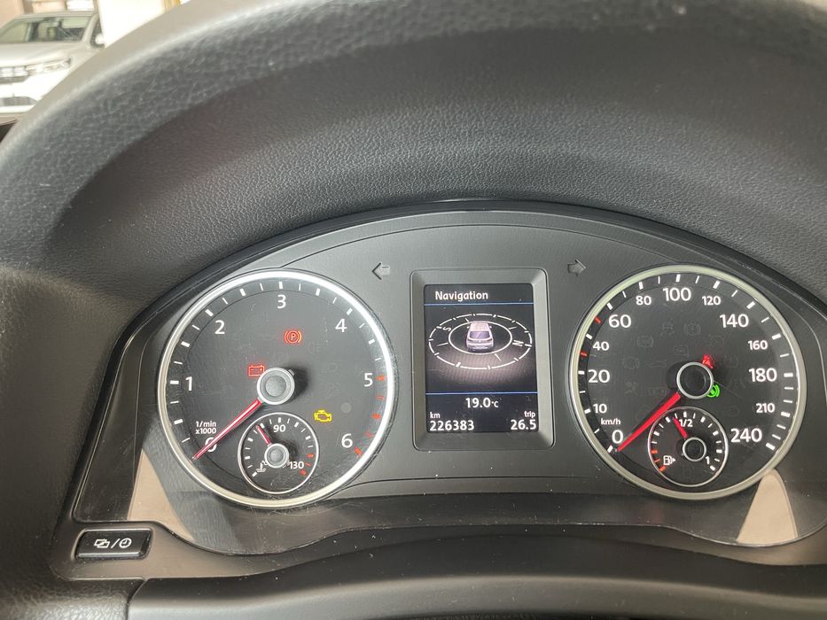 VOLKSWAGEN Tiguan 2015 — imagine 5